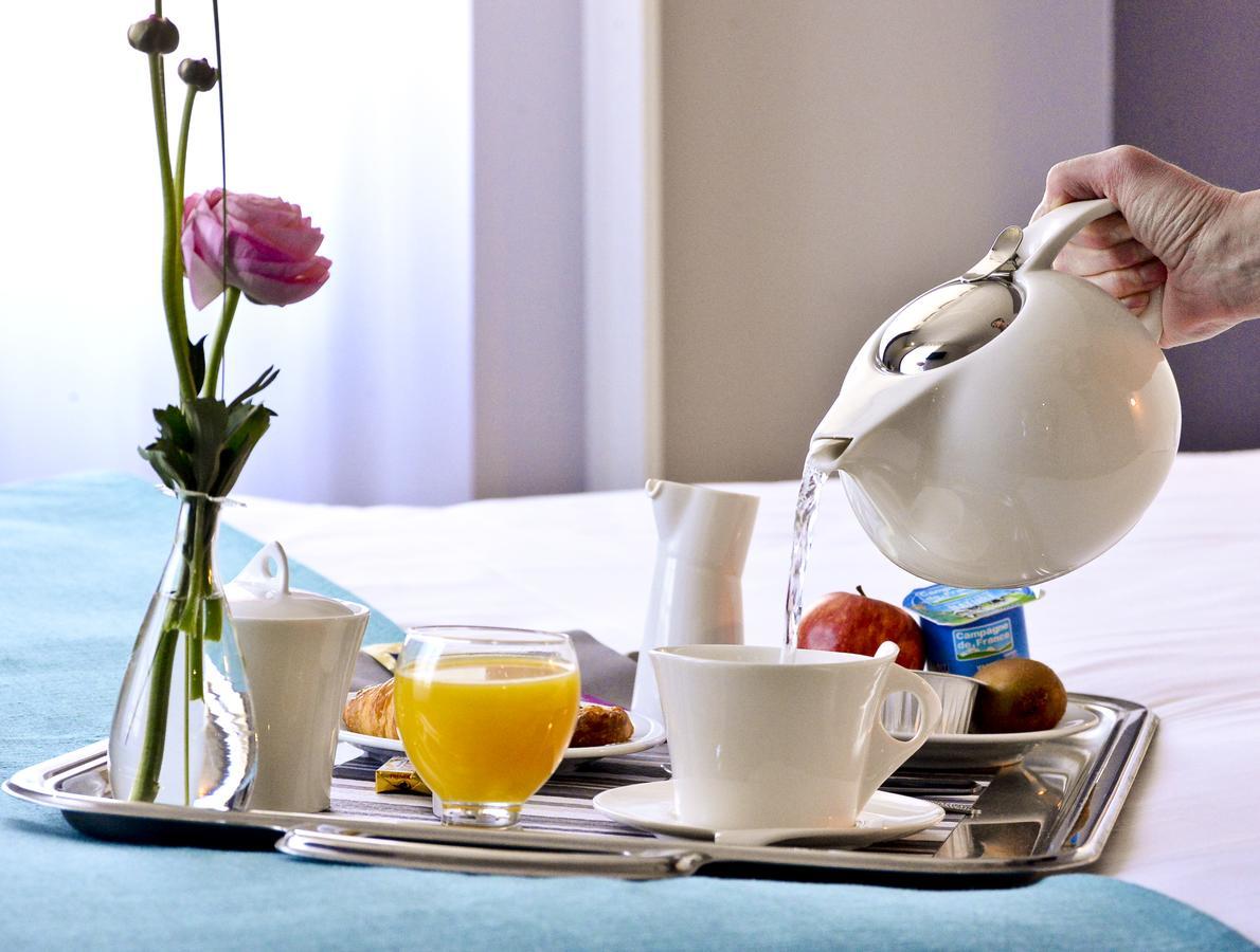 Hotel Le Comty Feurs Ngoại thất bức ảnh