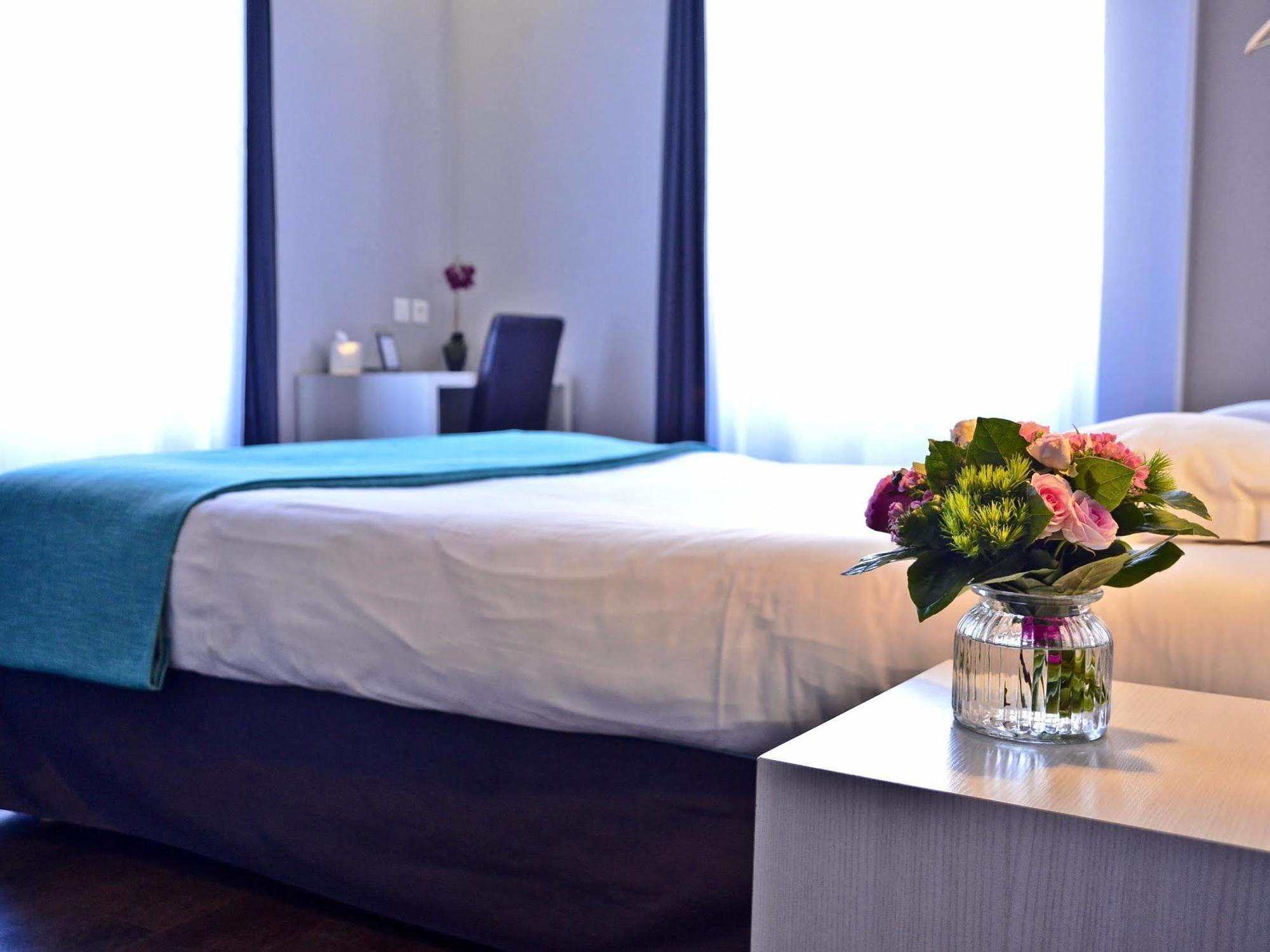 Hotel Le Comty Feurs Ngoại thất bức ảnh